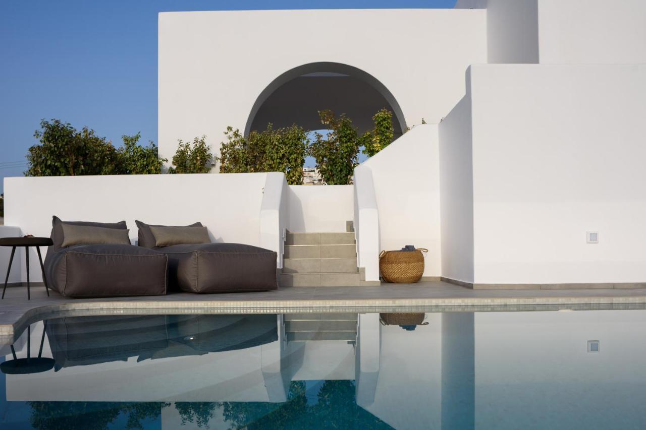 Este Luxury Suites Fira  Exterior foto